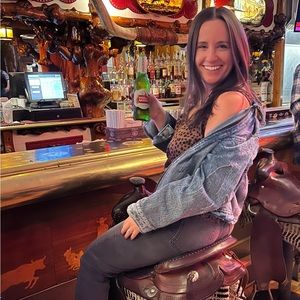 Meet your Posher, Renae